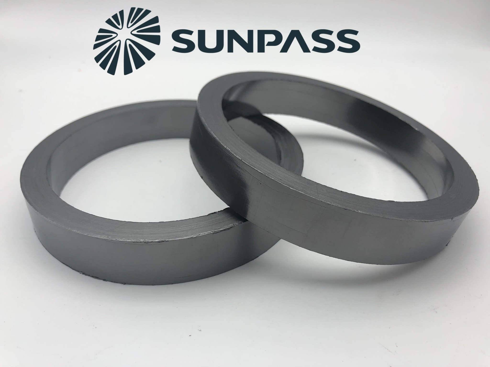 The German customer ordered highly effective heat conduction and durable Die Formed Flexible Graphite Packing Ring From Top Sealing