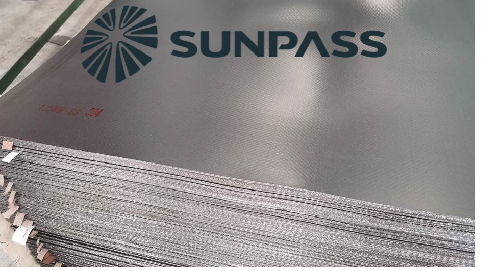 The Italy customer ordered highly effective heat and flame resistant Flexible Tanged Graphite Composite Sheet From Top Sealing